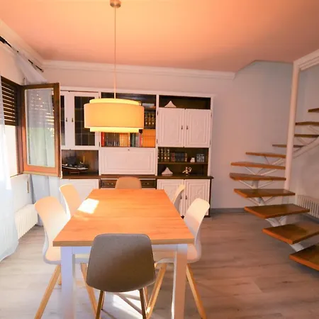 アパート Centro De Lloret 8 People *